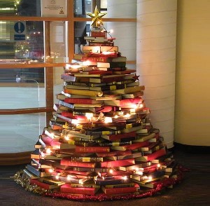 Book-Christmas-Tree-300x294